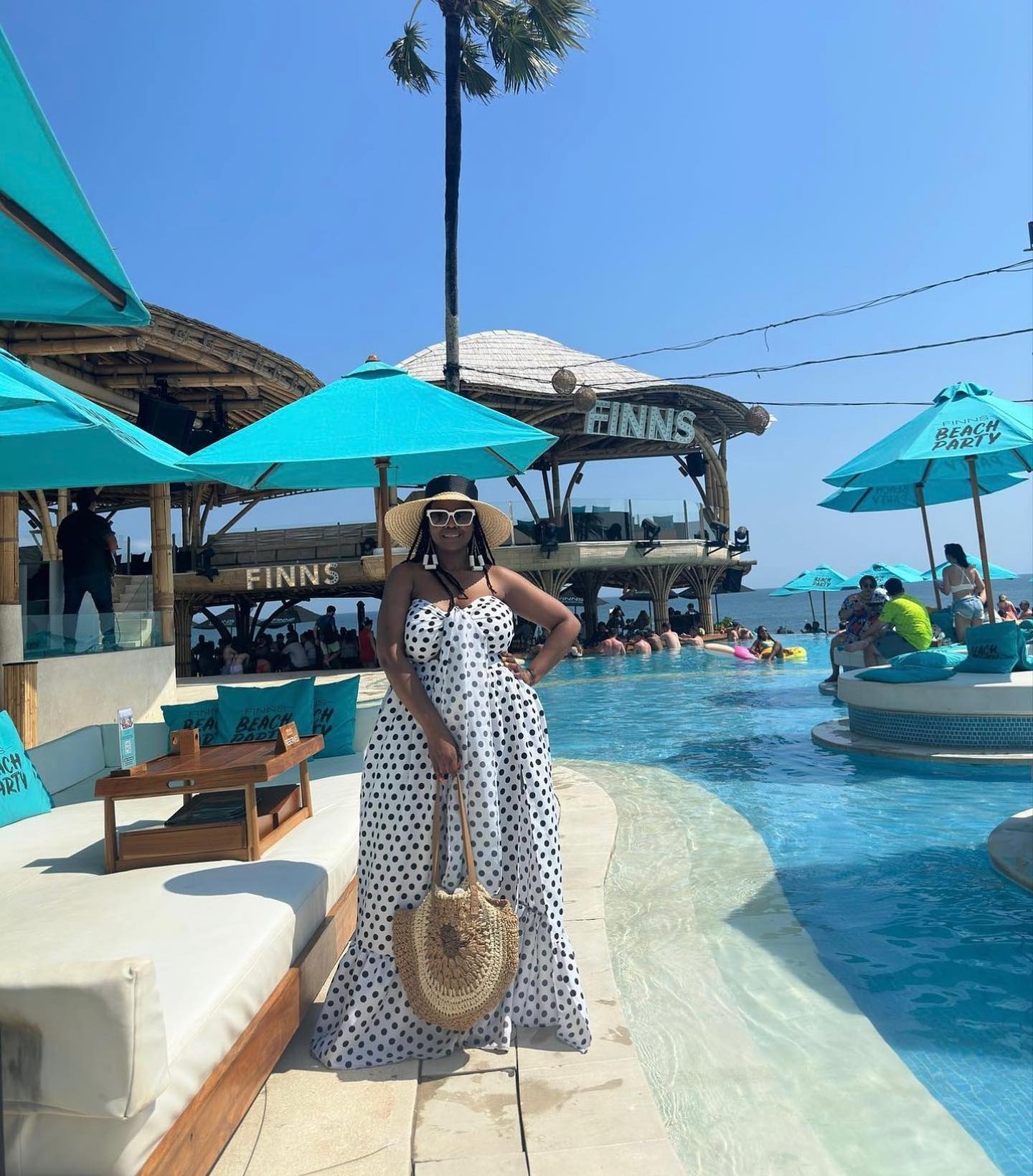 Divine Travel Agency