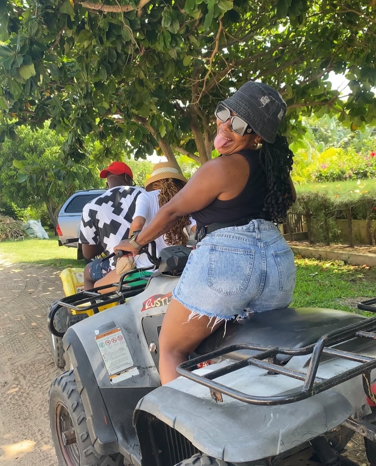 Divine Travel Agency