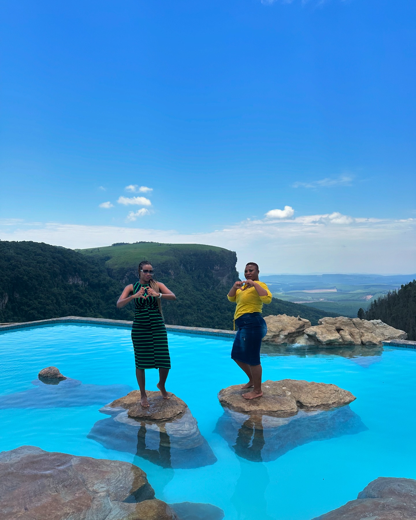 Divine Travel Agency